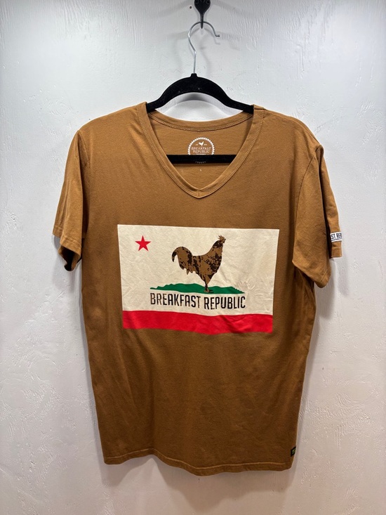Boutique Tops - Breakfast Republic Southern California breakfast Graphic V-Neck T-Shirt SZ LRG